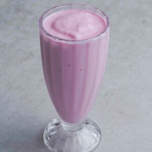 STRAWBERRY SHAKE